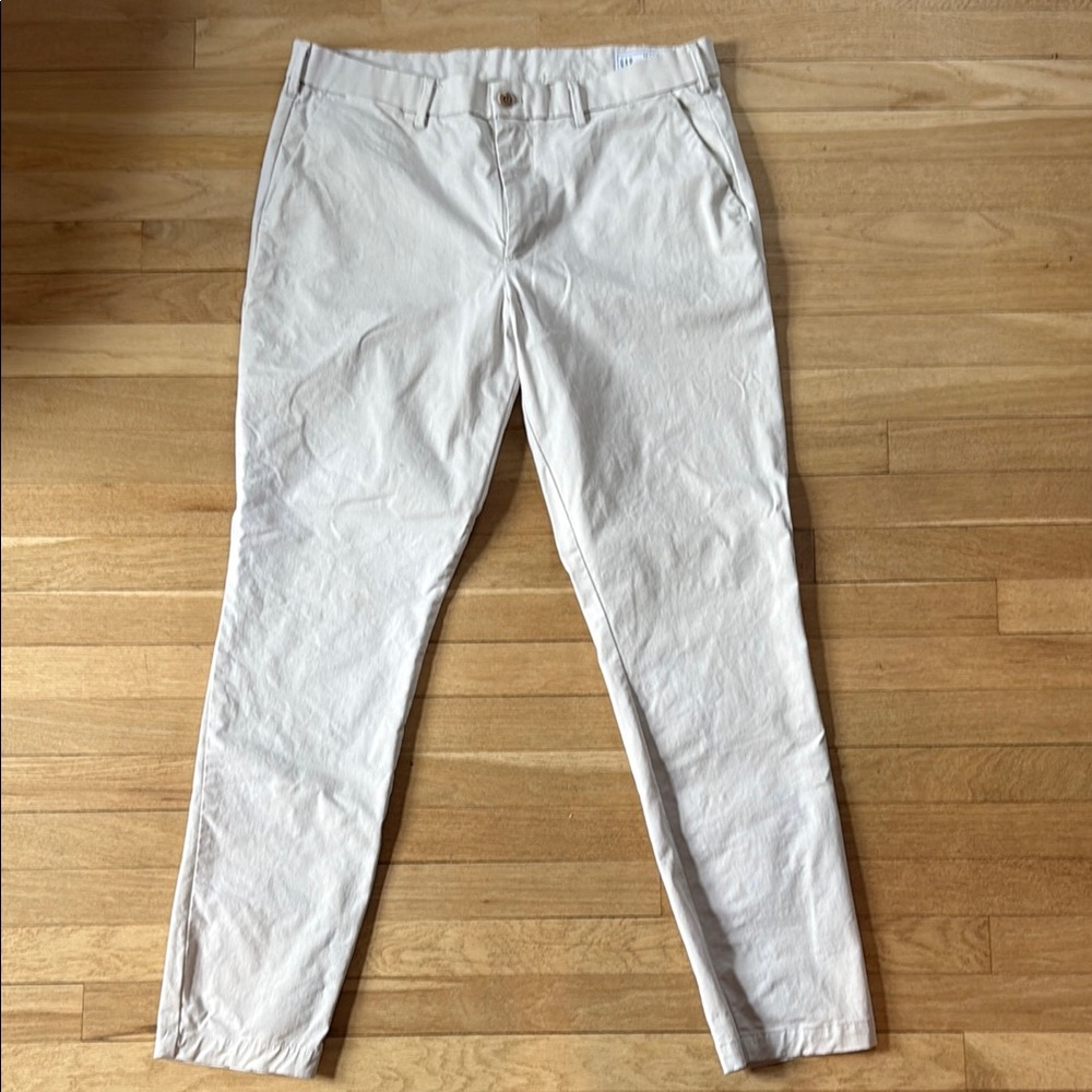 Gap Skinny Chinos on Light Khaki Color 36x32